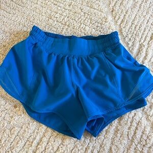 Lululemon size 6 Poolside Blue Hotty Hots